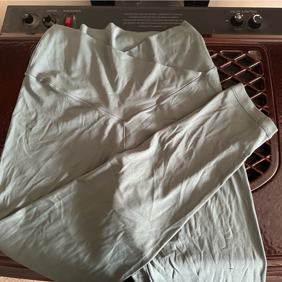 7/8 leggings - 2 pair - Picture 3 of 5